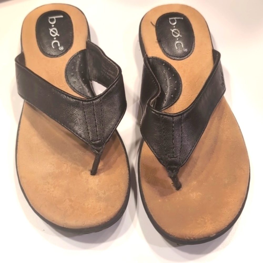 BOC Black leather Flip Flops Size 7 M